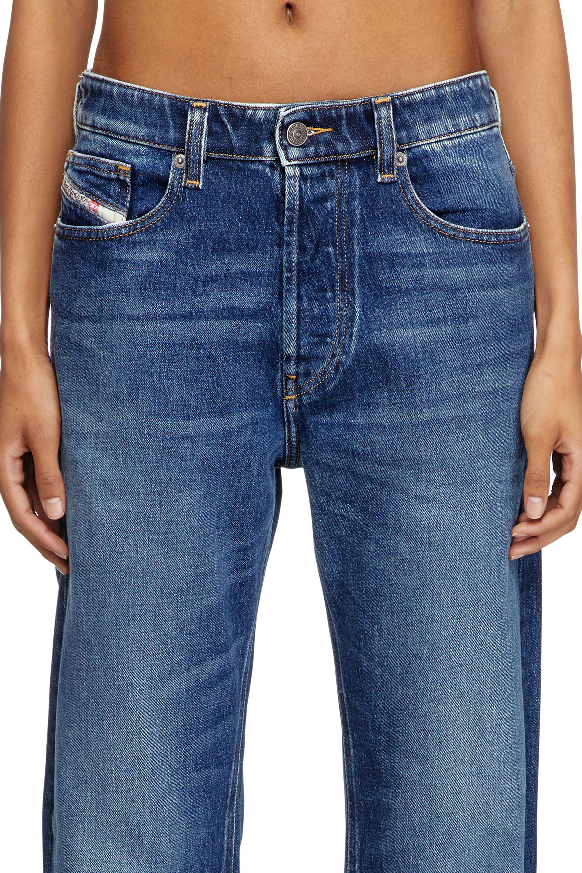 Diesel - Woman's Regular Jeans 1988 D-Ark 09L21, Medium blue - 5